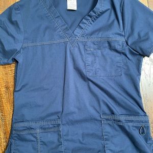 Navy Blue Dickies cargo scrub set. Top Sm pants XS